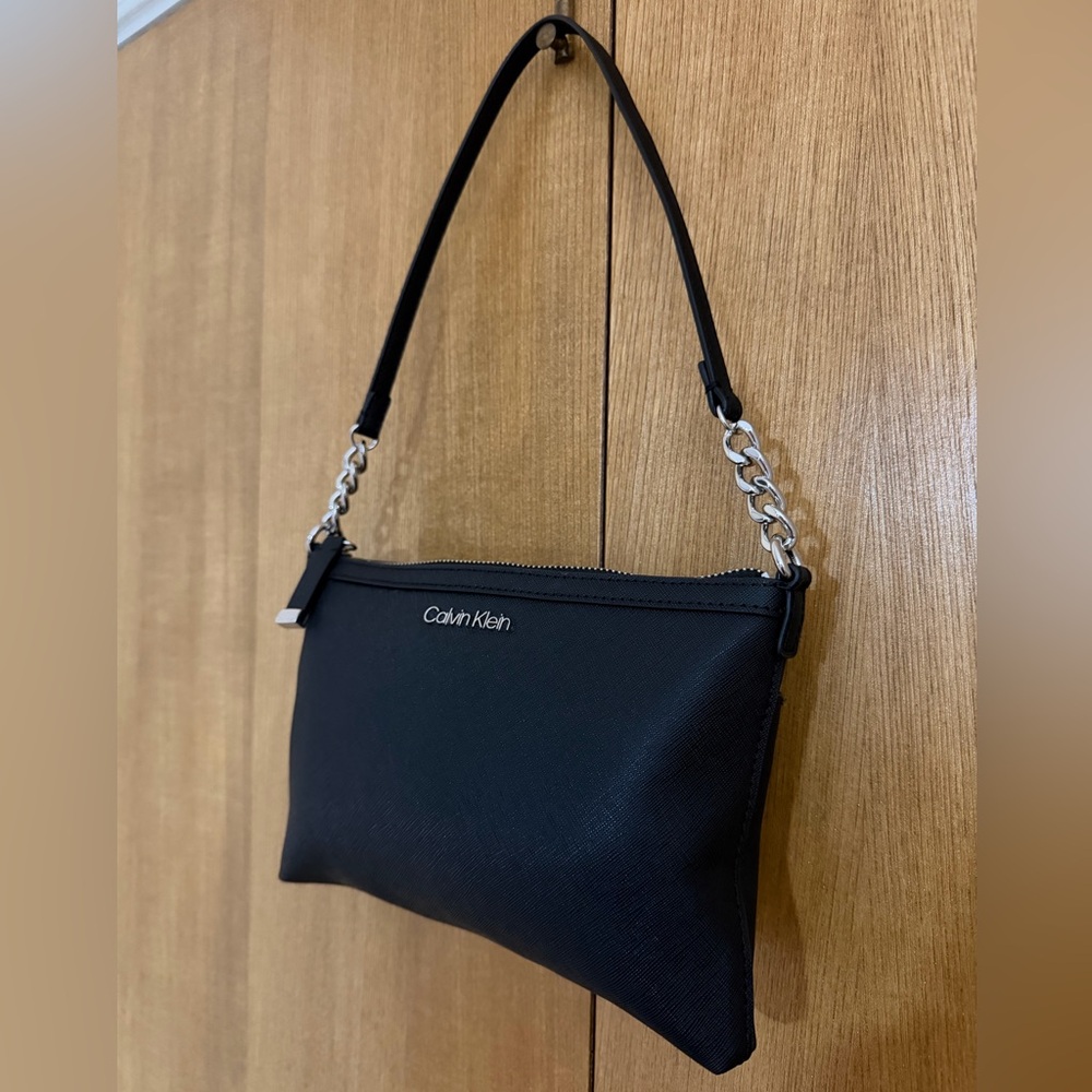 Calvin Klein Black Saffiano Shoulder Bag w/ Chain Strap - Picture 13 of 14